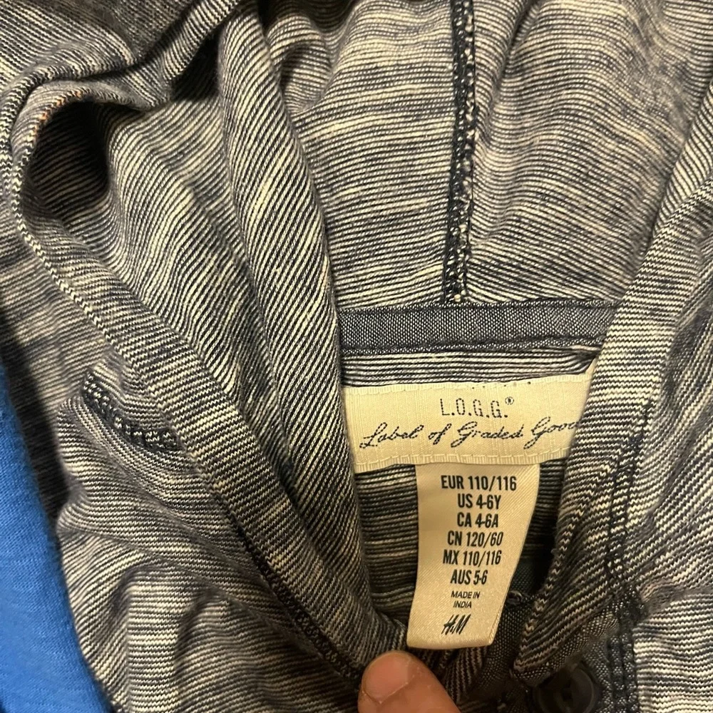 Boys lot of 6 long sleeved shirts sz 6 epic threads , HM , Under Armor - Picture 8 of 8